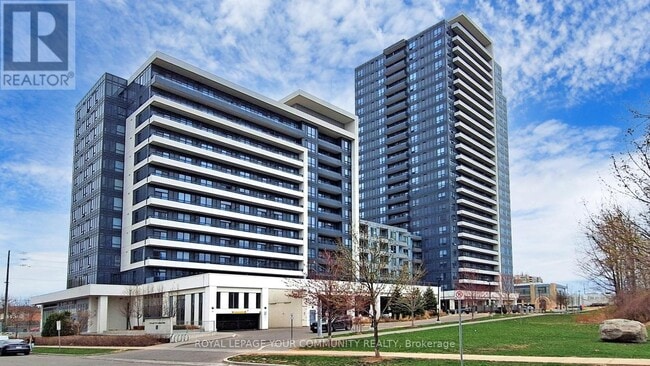 Photo du bâtiment - 7900 Bathurst St