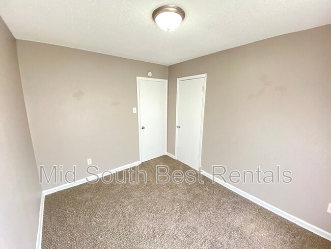 Building Photo - 4236 Tonawanda St