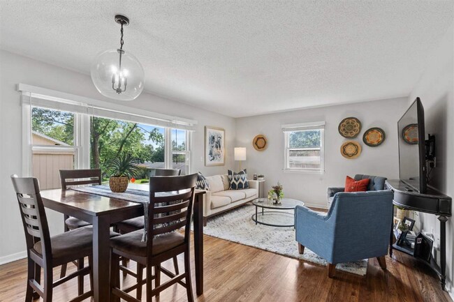 Foto del edificio - 1100 Dover St