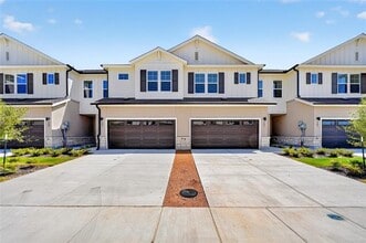 Building Photo - 207 Melody Ln