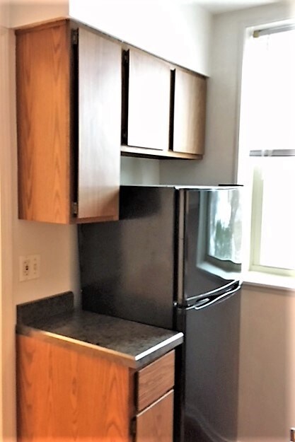 Newer Appliances - 2554 W Ardmore Ave