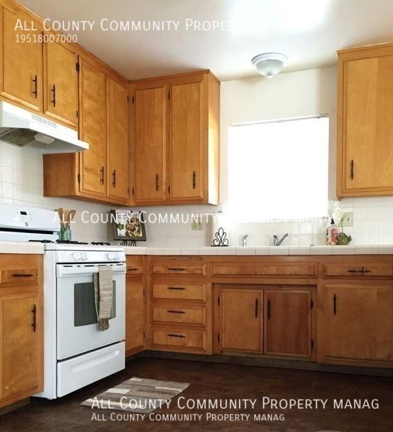 Building Photo - 7440 Cherokee Trail