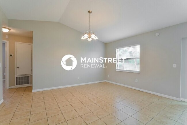 Foto del edificio - 3 Bedroom Pet-Friendly Home in Deltona, FL with Main Street Renewal