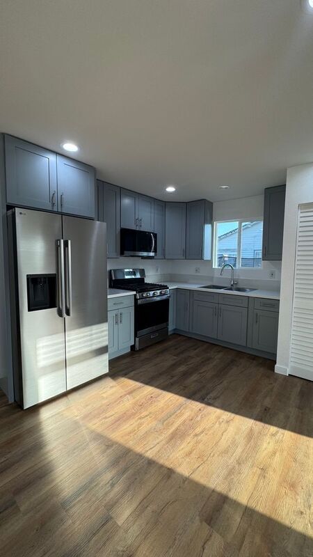 Foto del edificio - 3501-3503 1/2 Lifur Ave