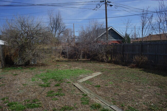 Building Photo - 2138 Lowell Blvd
