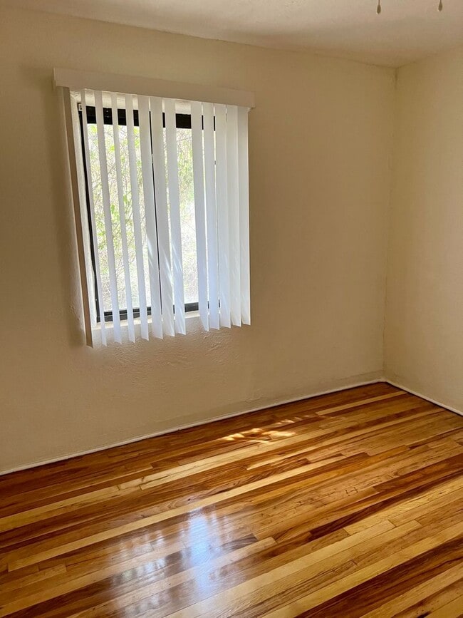 Building Photo - Casa Grande Properties,LLC
