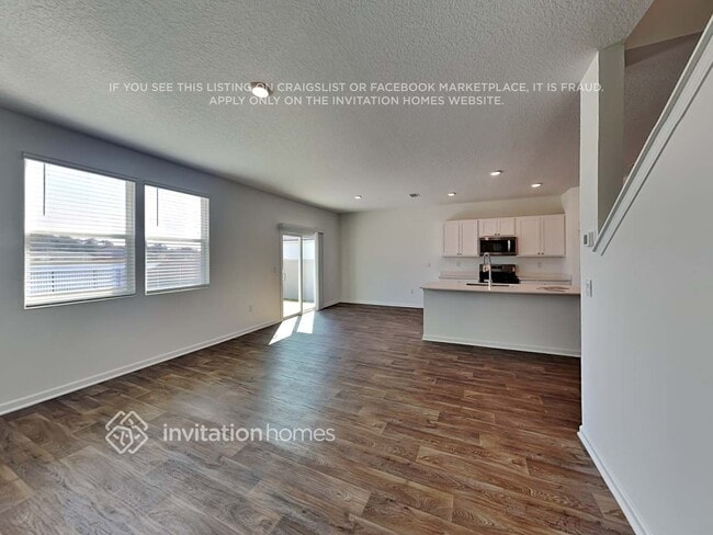 Building Photo - 674 Orellana Rd