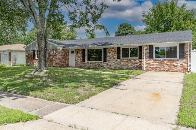 Building Photo - 2916 Knight Rd