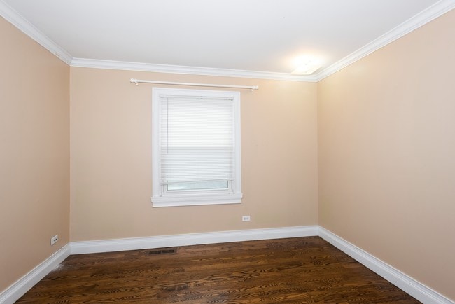 Building Photo - 1707 Schubert Ct