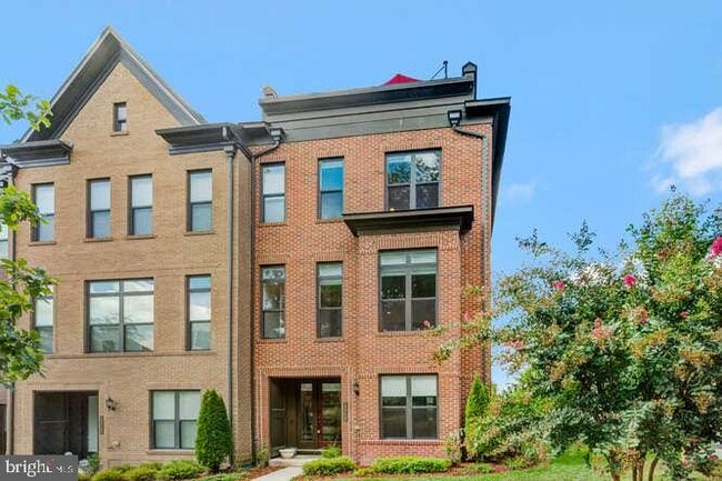 Building Photo - 12258 Sessile Commons