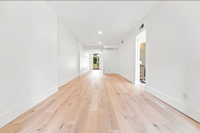 Foto del edificio - 2554 W 32nd Ave