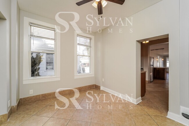 Foto del edificio - Prepare to be impressed by this 3 bedroom,...