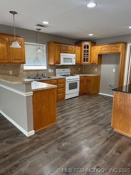 Foto del edificio - 2206 West 120th Ct S