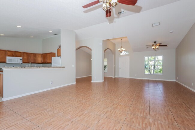 Foto del edificio - 3301 SW McMullen St