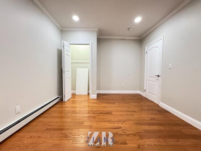 Foto del edificio - 1 bedroom in BROOKLYN NY 11213