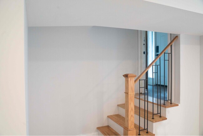 Foto del edificio - 2242 N Lavergne Ave