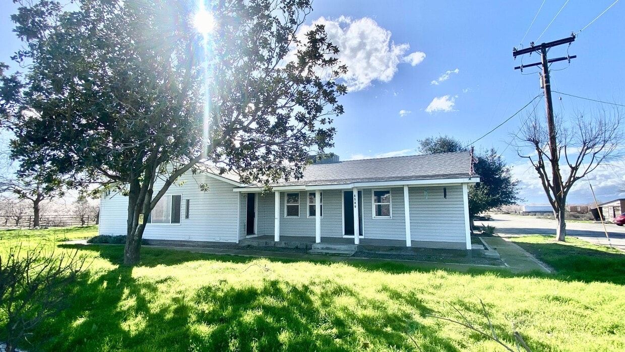 6589 Rd 144, Earlimart, CA 93219 House Rental in Earlimart, CA