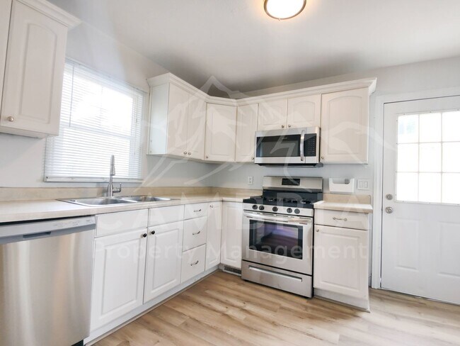 Foto del edificio - 1015 E 2700 S