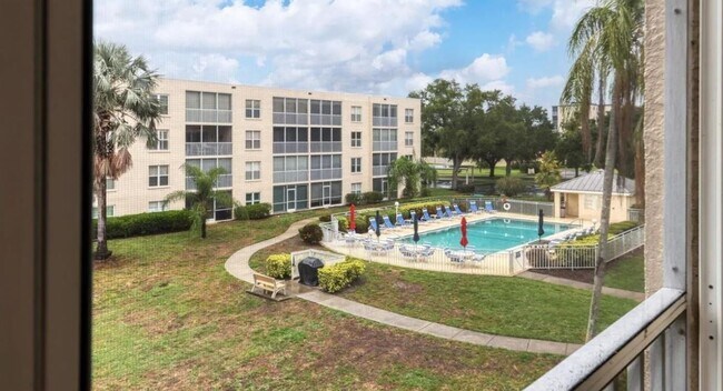 Foto del edificio - 3980 Ironwood Cir
