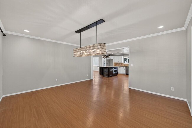 Foto del edificio - 4105 E Perrin Ave