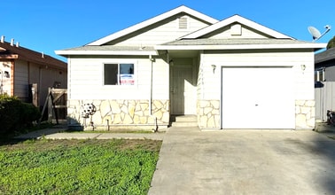 Building Photo - 10538 Creekside Cir