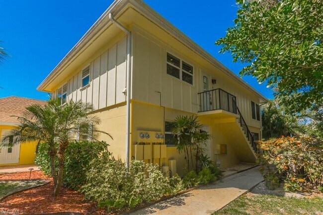 Foto del edificio - 1219 Solana Rd