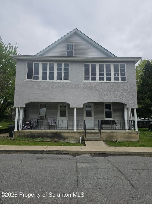 Building Photo - 114 William St