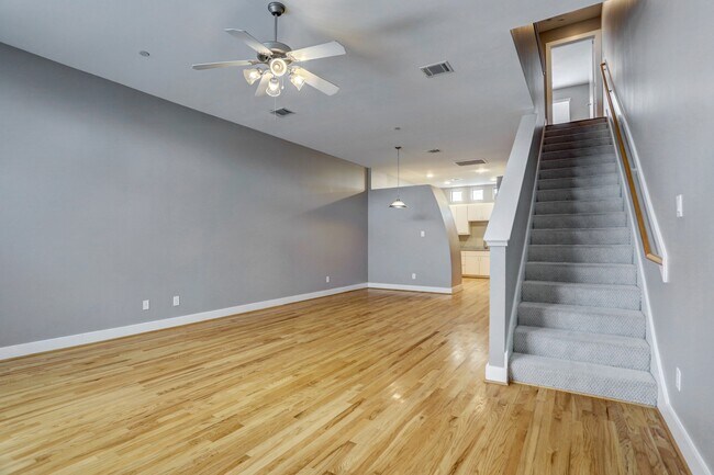 Building Photo - 7650 Springhill St