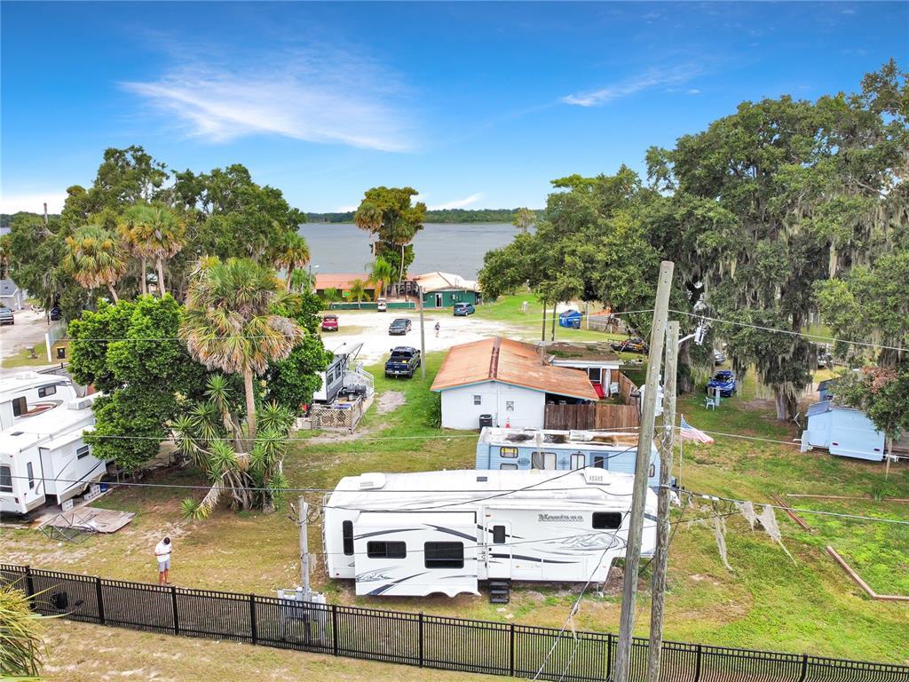 Foto principal - 1030 W Lake Marion Rd