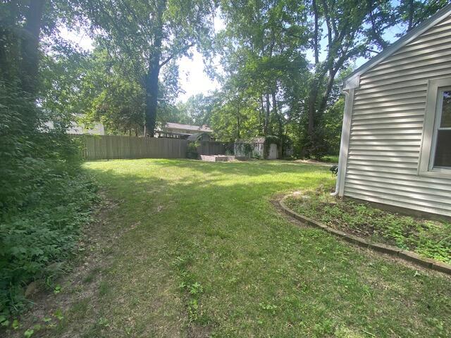 Foto del edificio - 311 Maplewood Dr