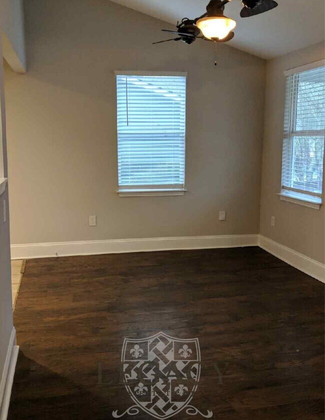 Foto del edificio - 1707 Evelyn Ave