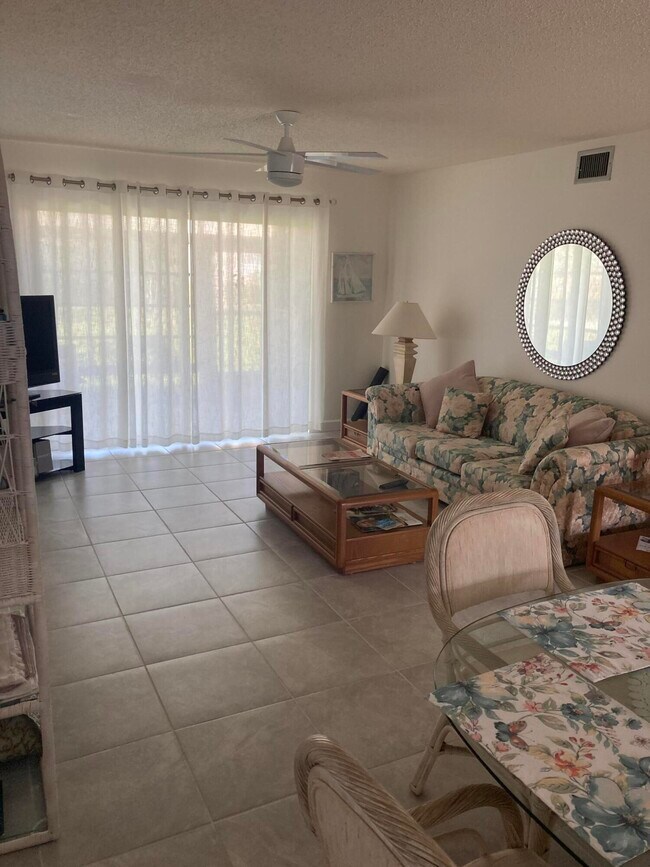 Foto del edificio - 2950 SE Ocean Blvd