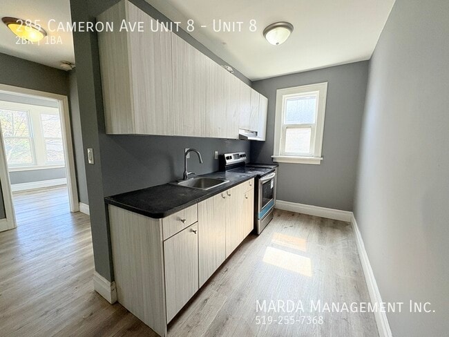Photo du bâtiment - MODERN 2-BEDROOM/1BATH APARTMENT IN PRIME LOCATION + HYDRO