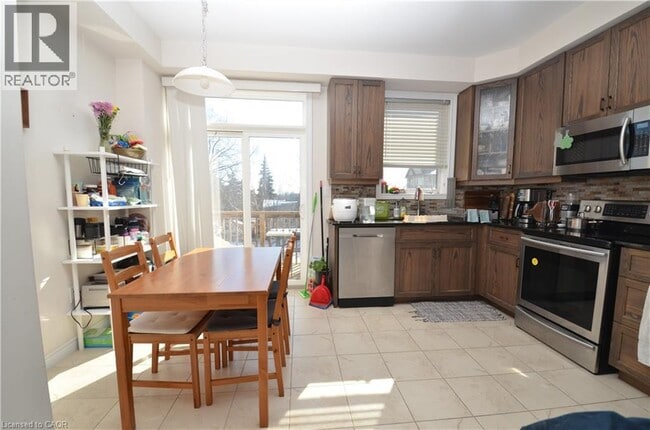 Photo du bâtiment - 1169 Garner Rd E