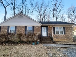 Building Photo - 3222 S Elm-Eugene St