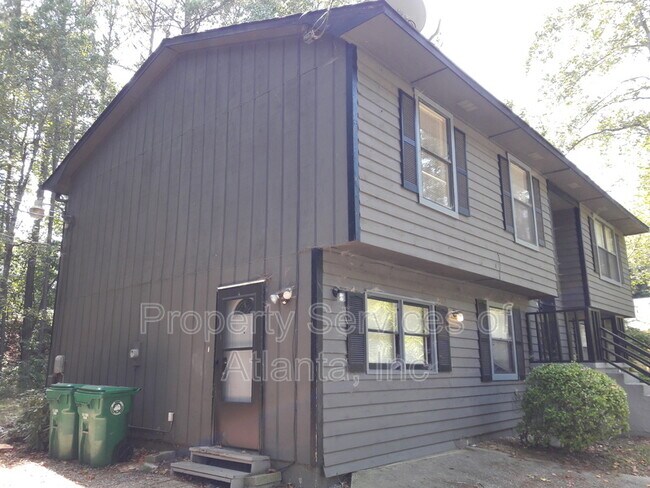 Foto del edificio - 4341 Old Lake Dr