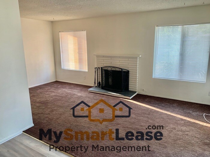 Building Photo - Upstairs 2 bedroom unit for rent!