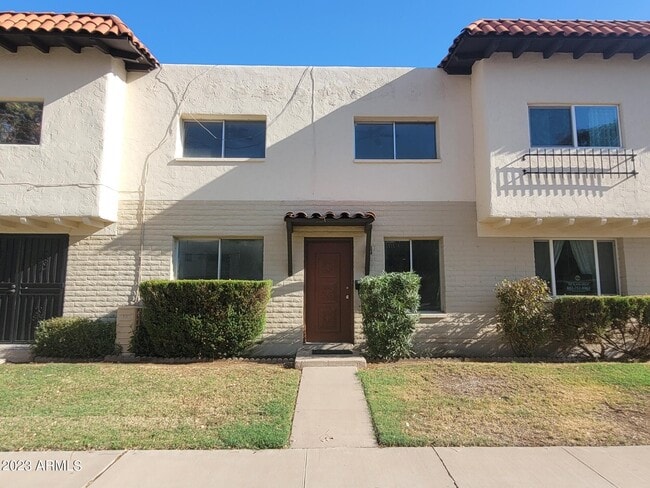 Building Photo - 4667 N 21st Ave