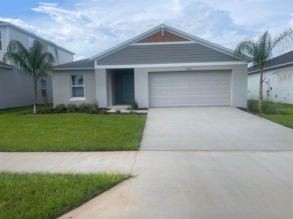 Foto principal - 4135 Gerbera Daisy Ave