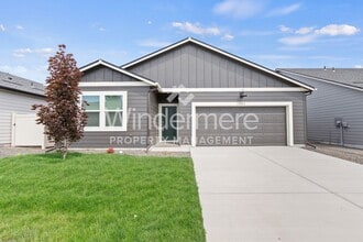 Building Photo - 8727 W Millsap Ln