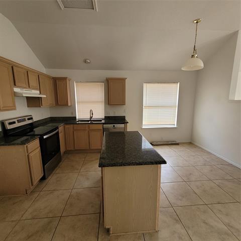 Building Photo - 825 Stafford Station Dr