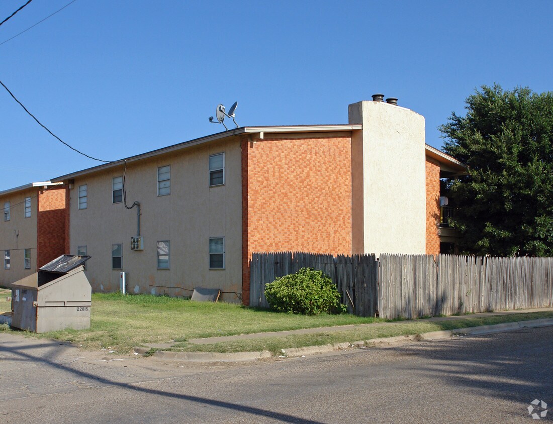 Foto del edificio - 3202 Salisbury Ave