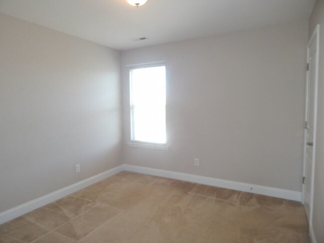 Building Photo - 3005 Streamlet Way