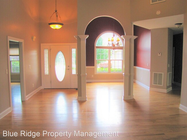 Building Photo - 3 br, 2 bath House - 205 Harbor Approach