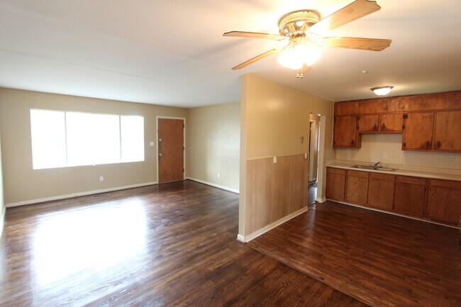 Building Photo - Best House for the Money!!  Better Hurry T...