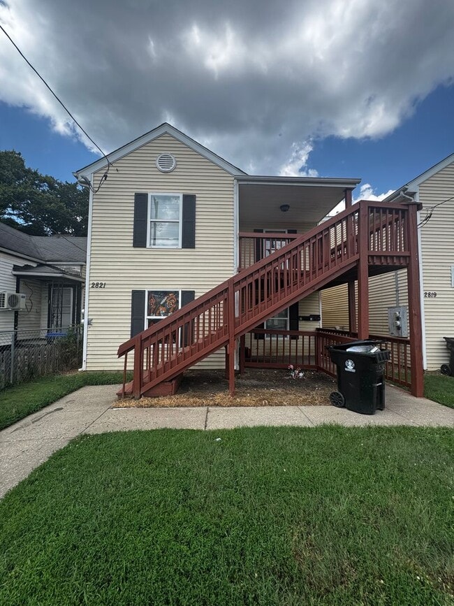 Building Photo - 2821 Greenwood Ave