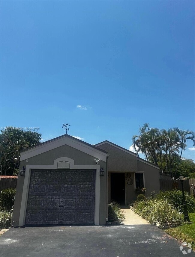 Building Photo - 8880 SW 23rd St