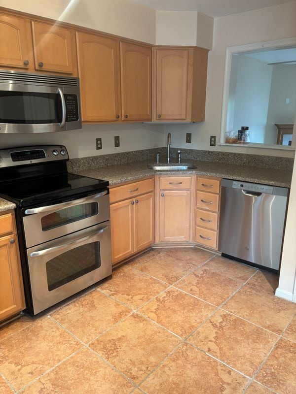 Building Photo - 3961 Conquest Ct