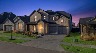 Building Photo - 537 Oakmoss St