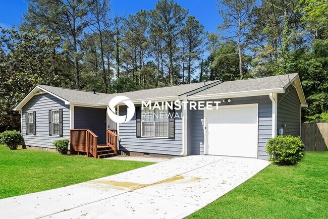 Building Photo - 3 Bedroom Pet-Friendly Home in RIVERDALE, ...